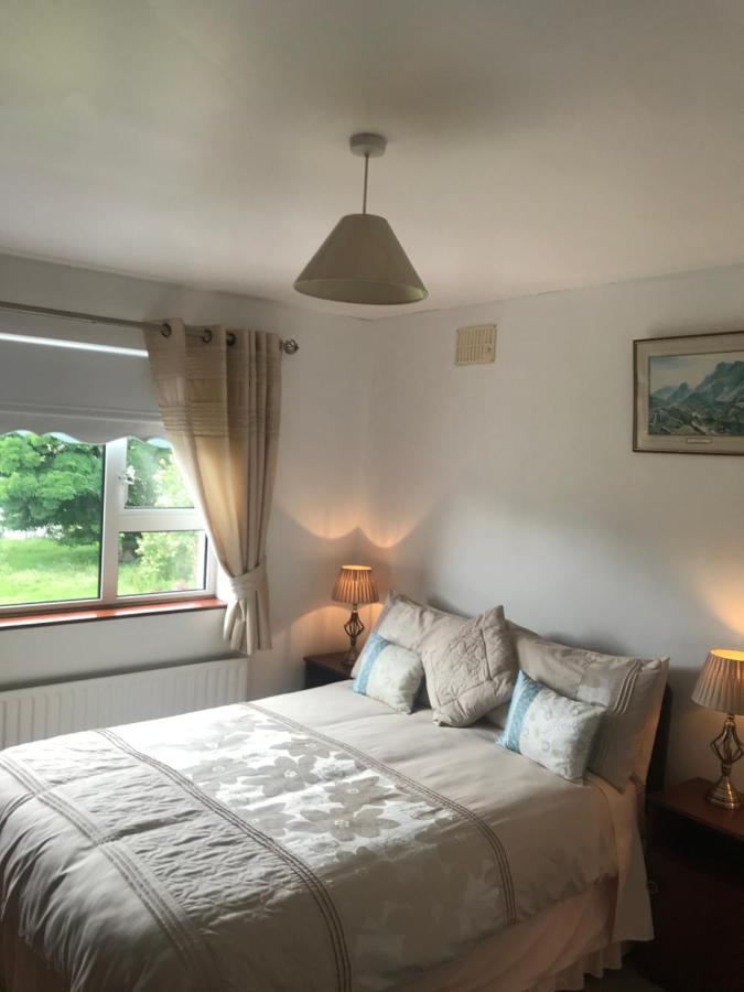 Marguerite'S B&B Glenties Exterior photo